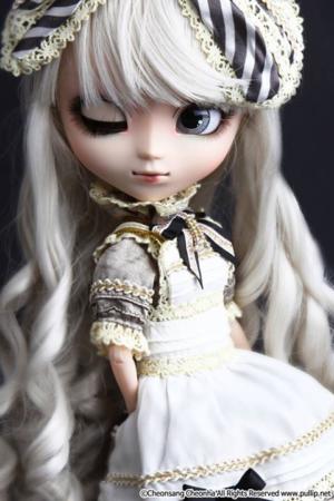 Pullip Classical Alice Sepia Version 